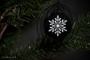 uv-printed-white-ink-snowflake-black-metal-ornament-rockdesign-image-06