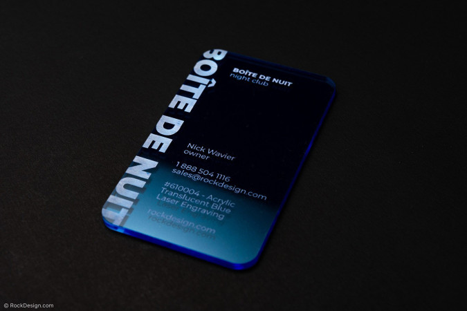 Striking Translucent Blue Acrylic Business Card Template Design - Boîte de Nuit